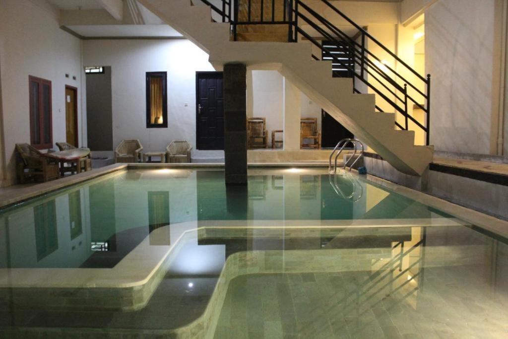 Banyu Urip Rooms Kuta  外观 照片